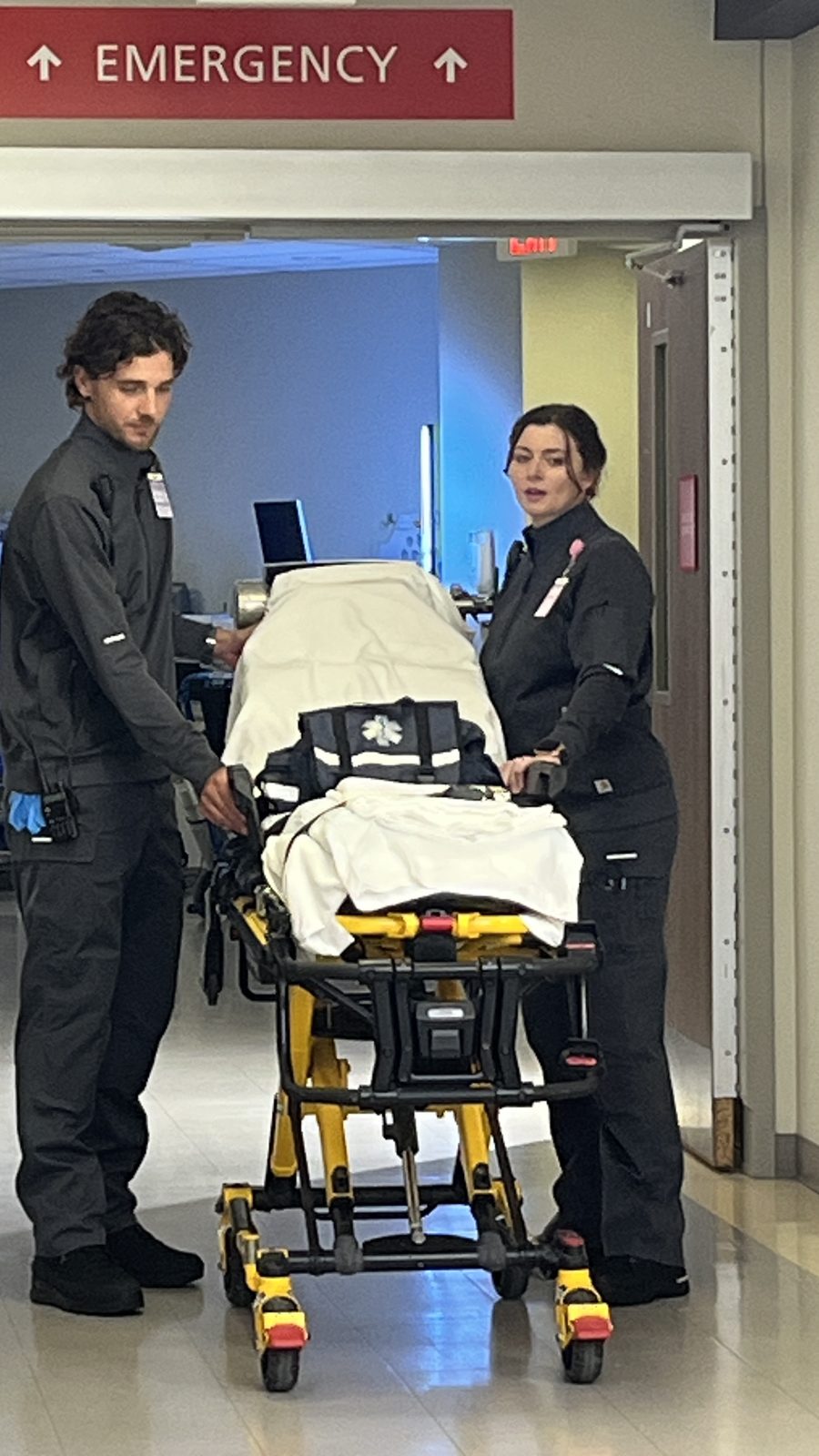 EMS scene &mdash; emergency-entrance setup