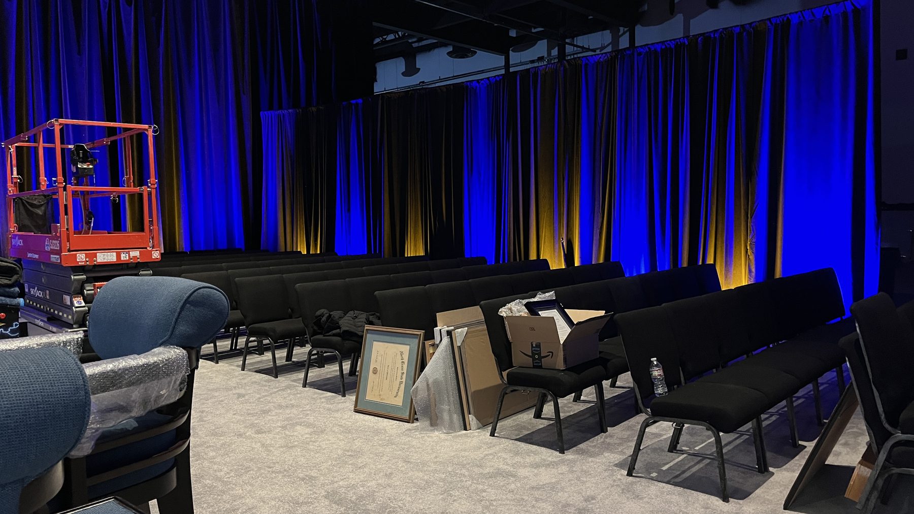 Screening theater build