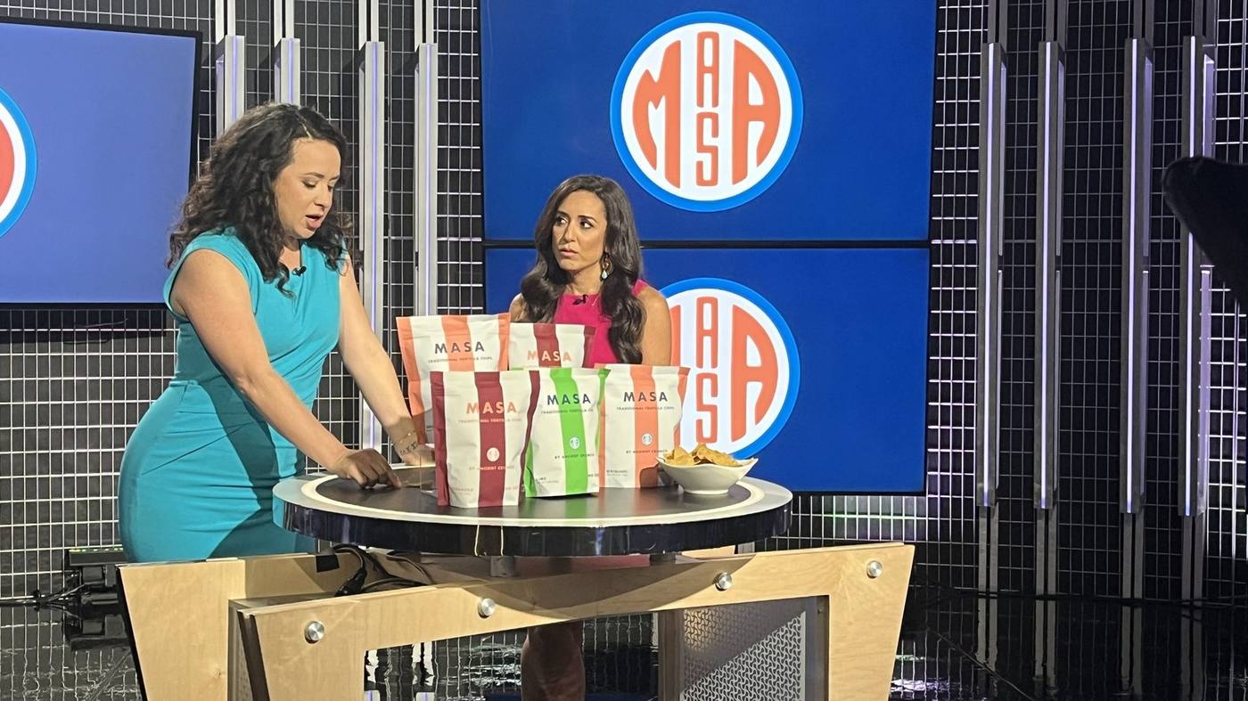 MASA tortilla chips segment — product lineup on the rotating table